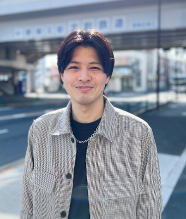 アシスタント平良 拓也
